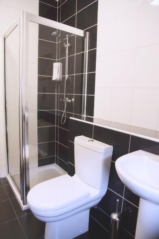 Hc Bed & Breakfast Kingston upon Thames (Greater London)