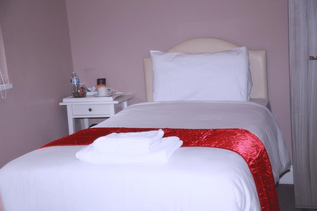 Hc Bed & Breakfast *